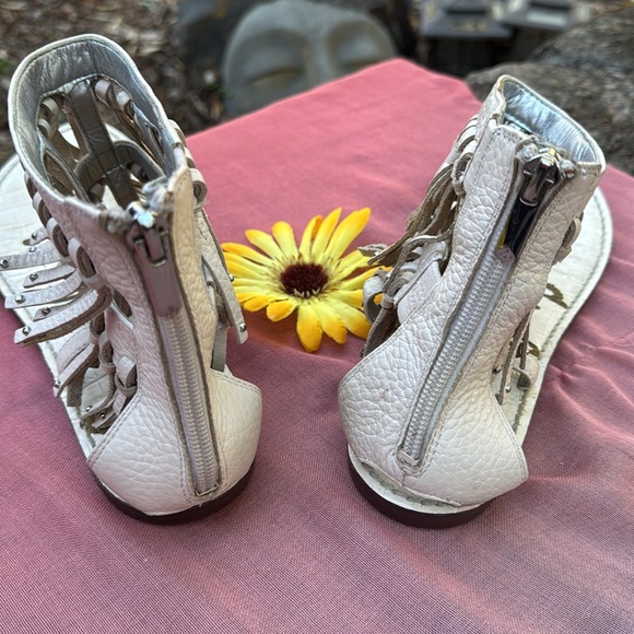 Sam Edelman Cream Fringe Sandals - Picture 5 of 13